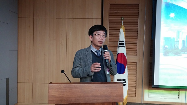 ▲ 한국수력원자력 김한곤 연구전력실장이 발표하고 있다.